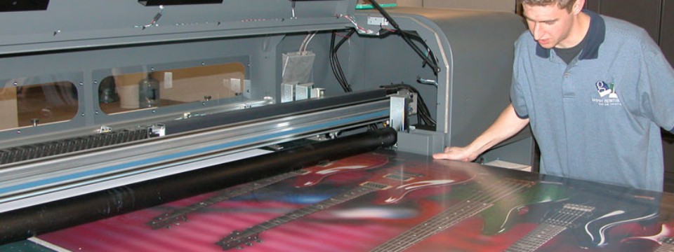 LARGE FORMAT PRINTING